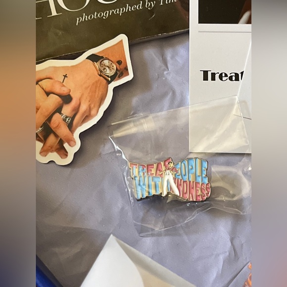 Harry Styles PLEASING nail polish bundle - Picture 5 of 7